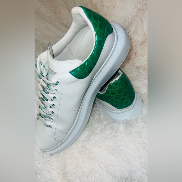 Men’s Authentic Alexander McQueen Shoes - Picture 15 of 16